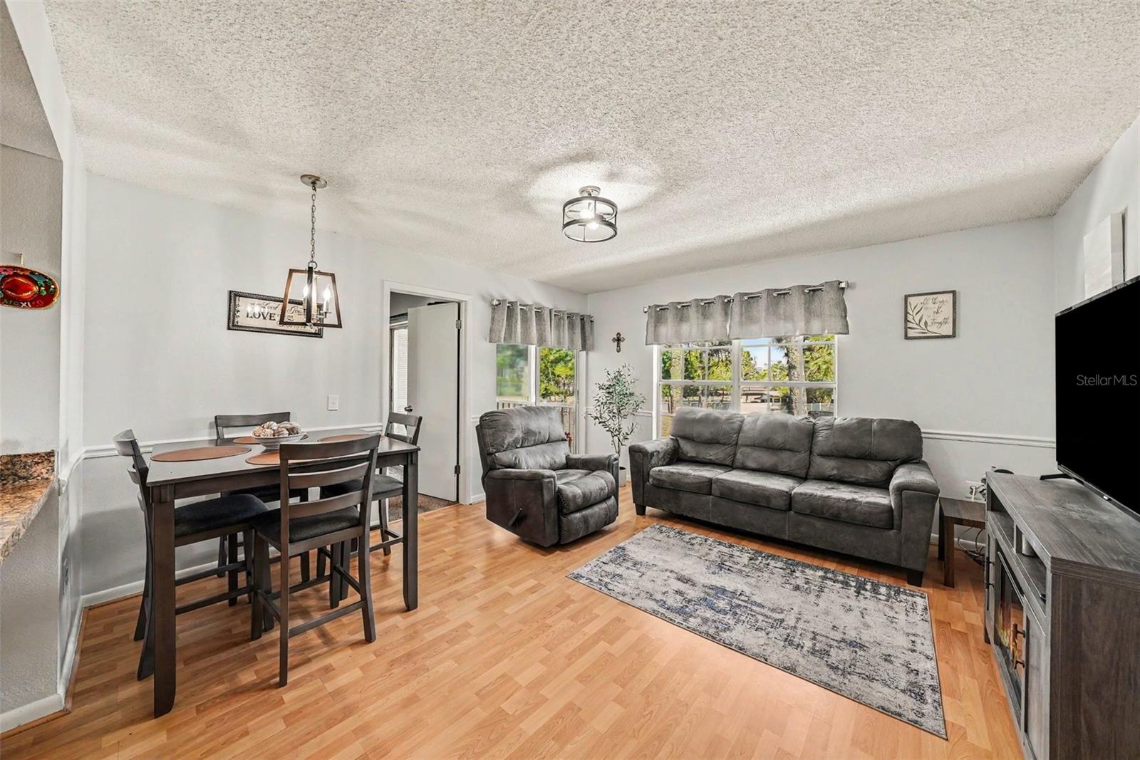 HILLSIDE CONDO - Residential