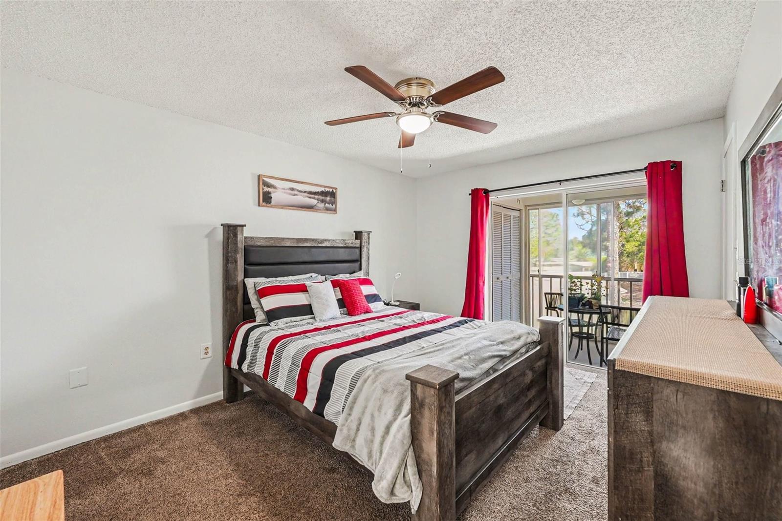 HILLSIDE CONDO - Residential