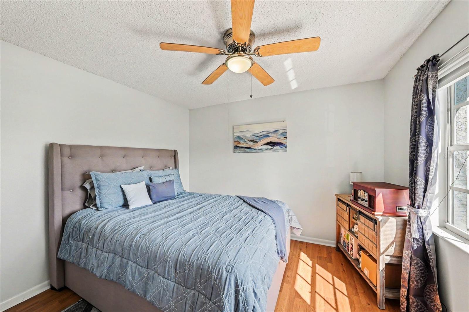 HILLSIDE CONDO - Residential