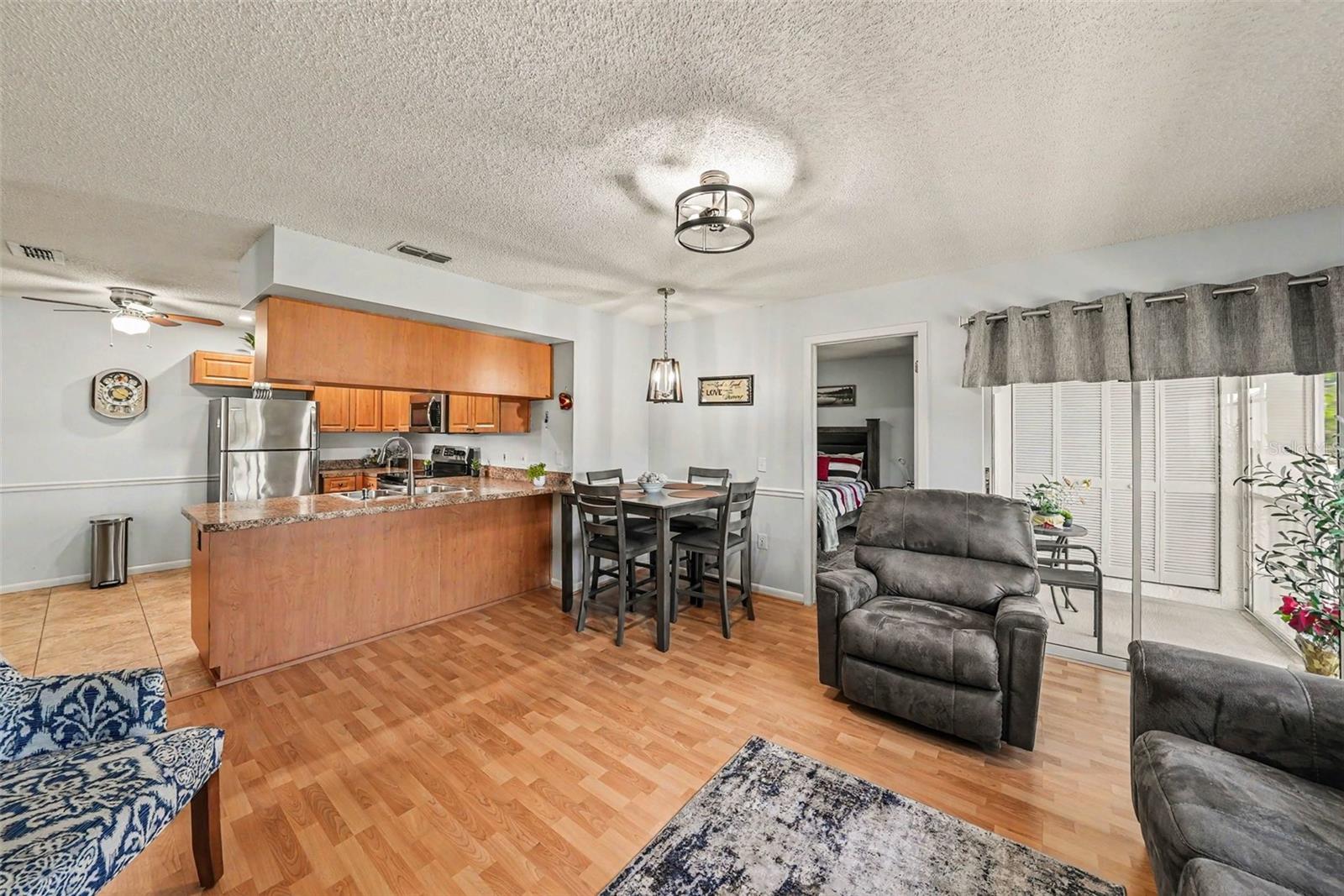 HILLSIDE CONDO - Residential