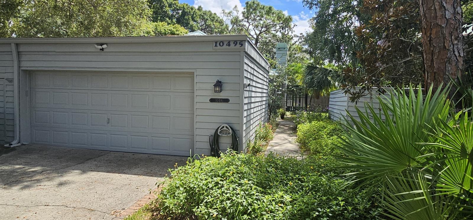 10495 LONGWOOD DRIVE