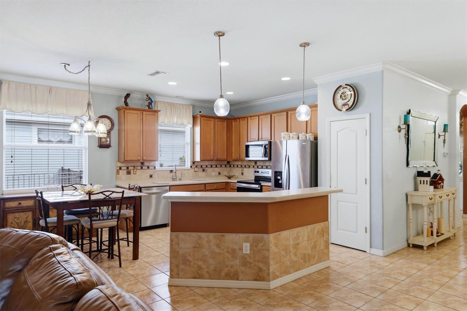 CREEKSIDE PRESERVE - Residential