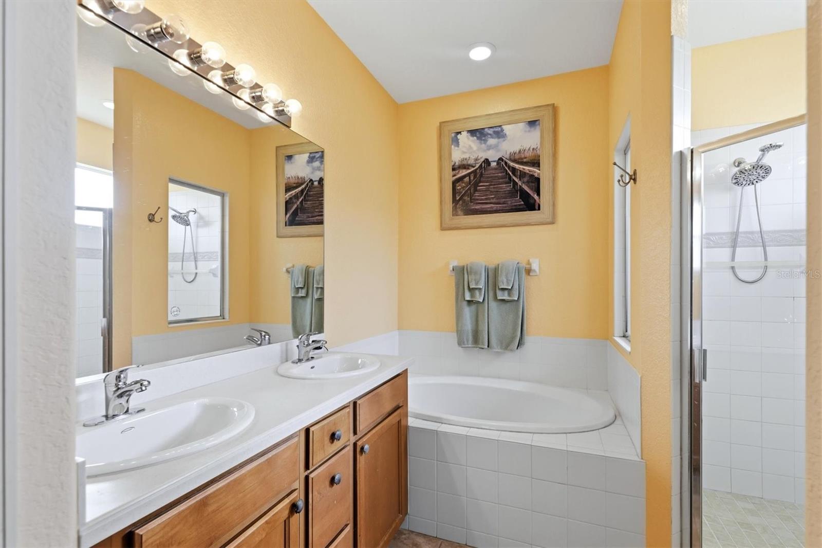 CREEKSIDE PRESERVE - Residential