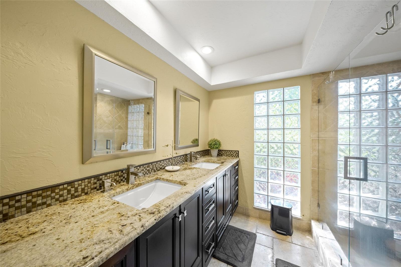 CHEROKEE LODGE - Residential