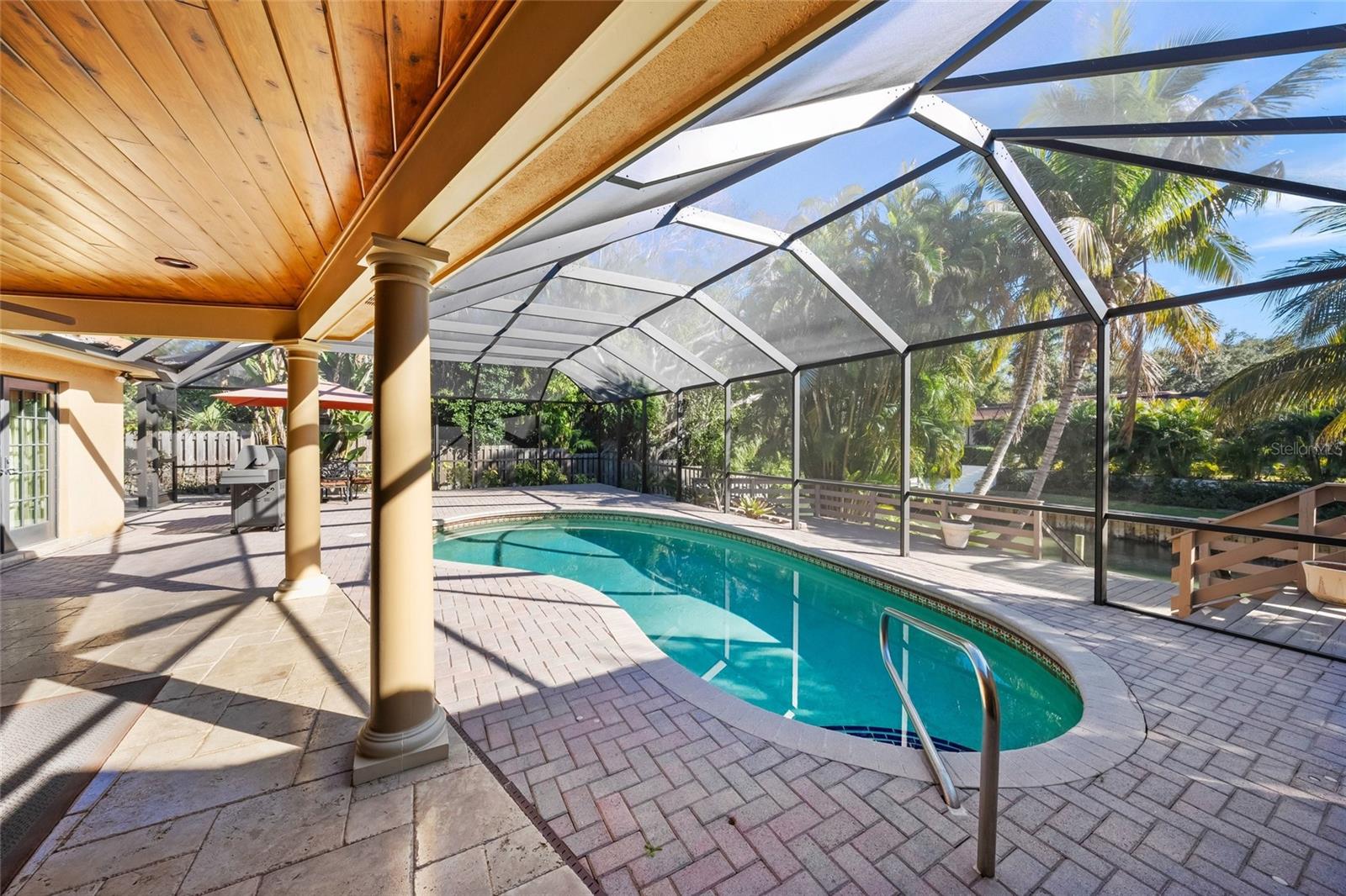 CHEROKEE LODGE - Residential