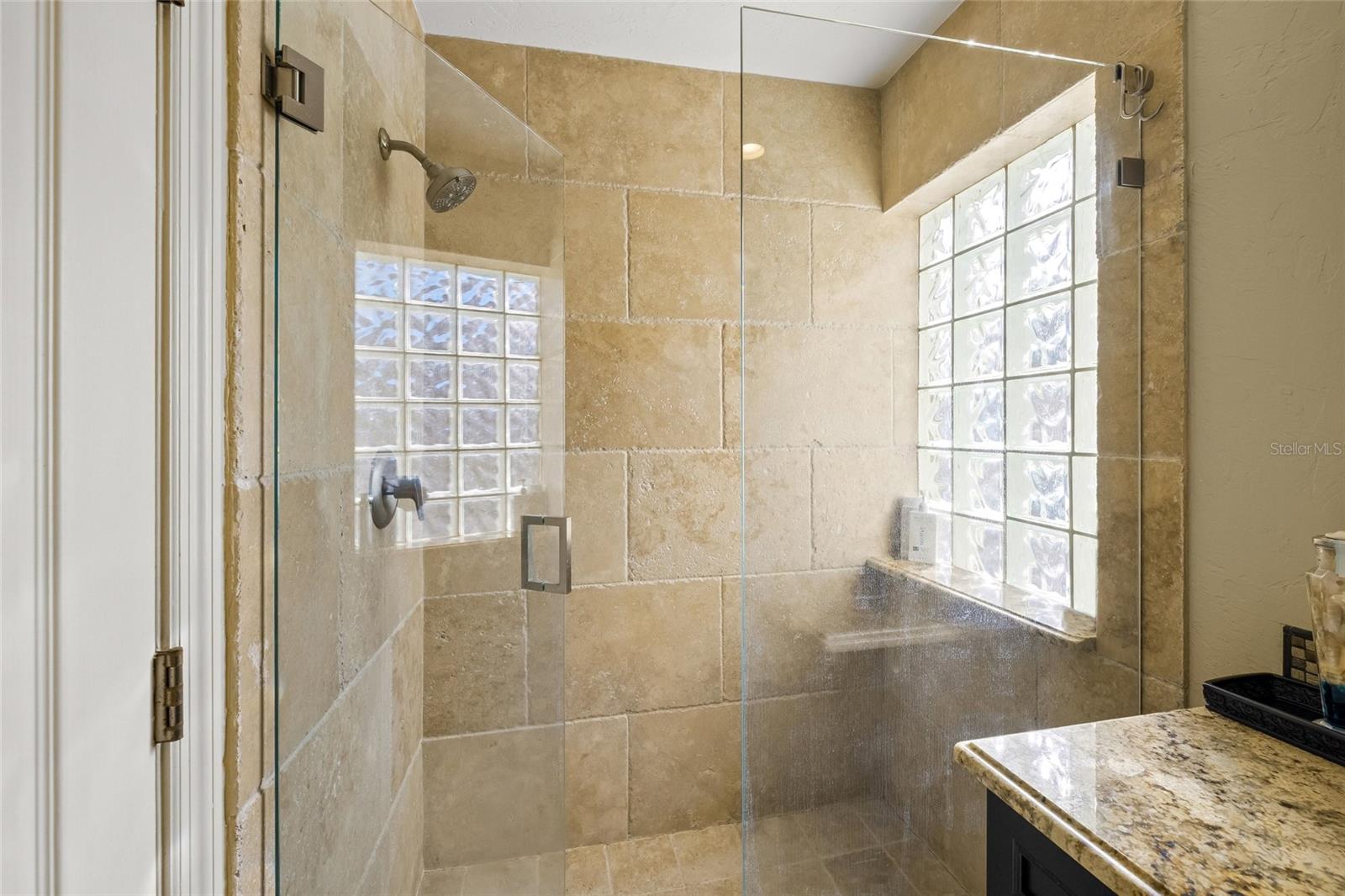 CHEROKEE LODGE - Residential