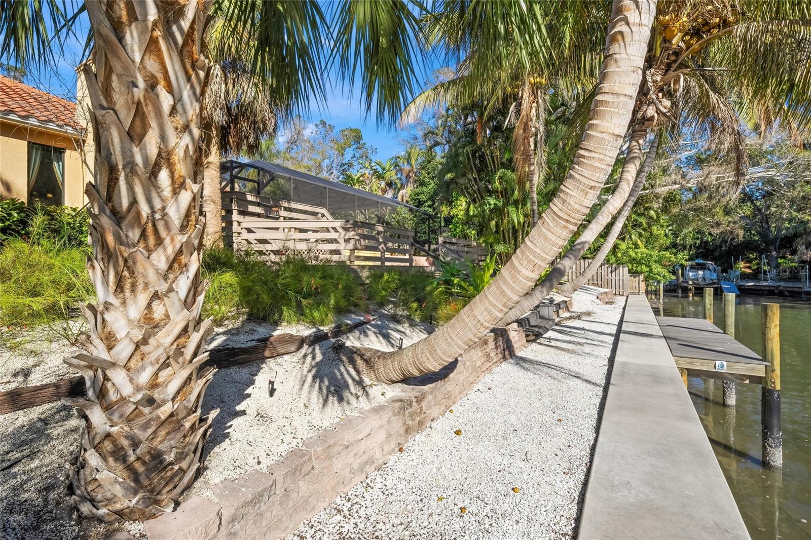 CHEROKEE LODGE - Residential