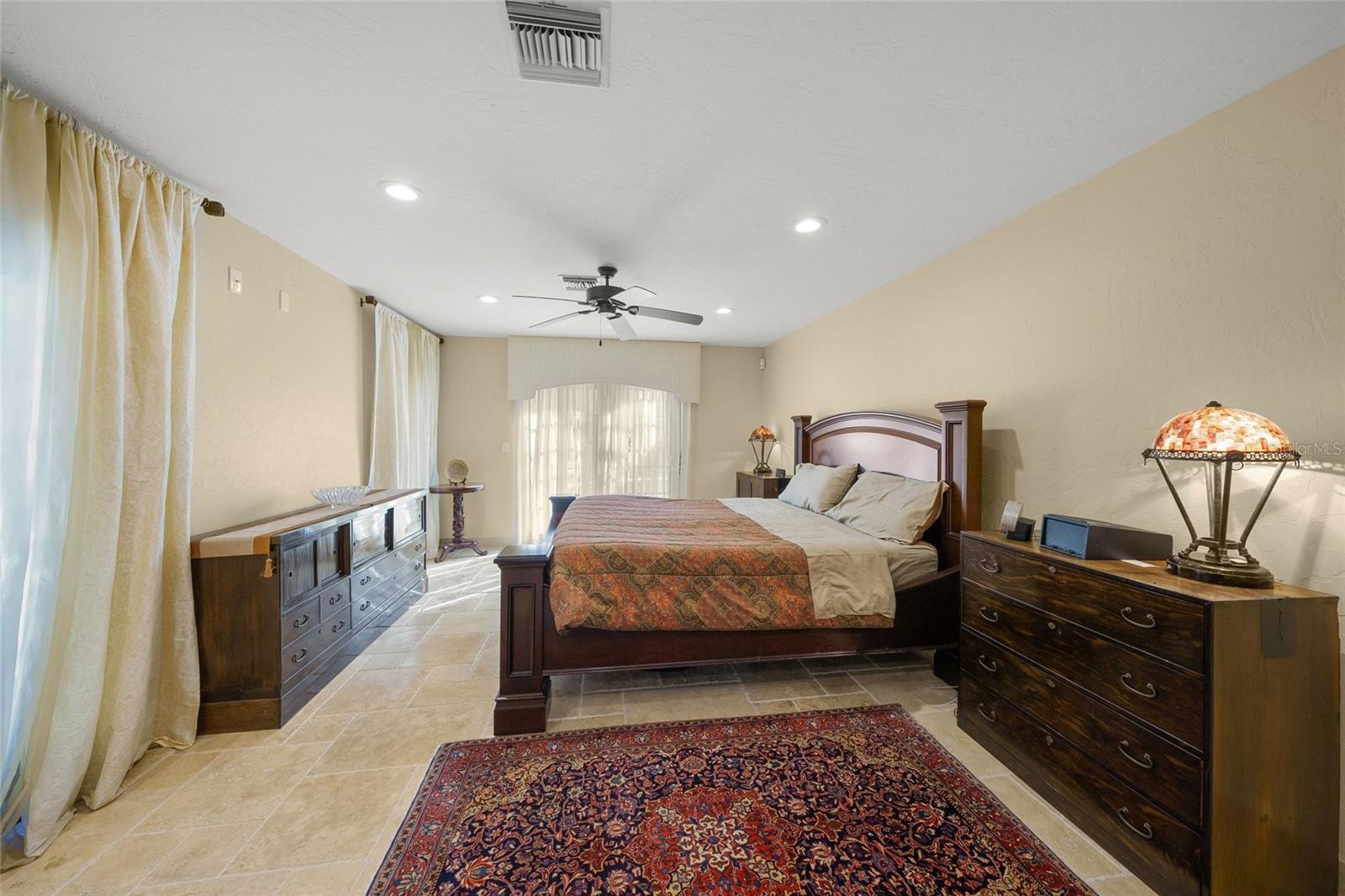 CHEROKEE LODGE - Residential