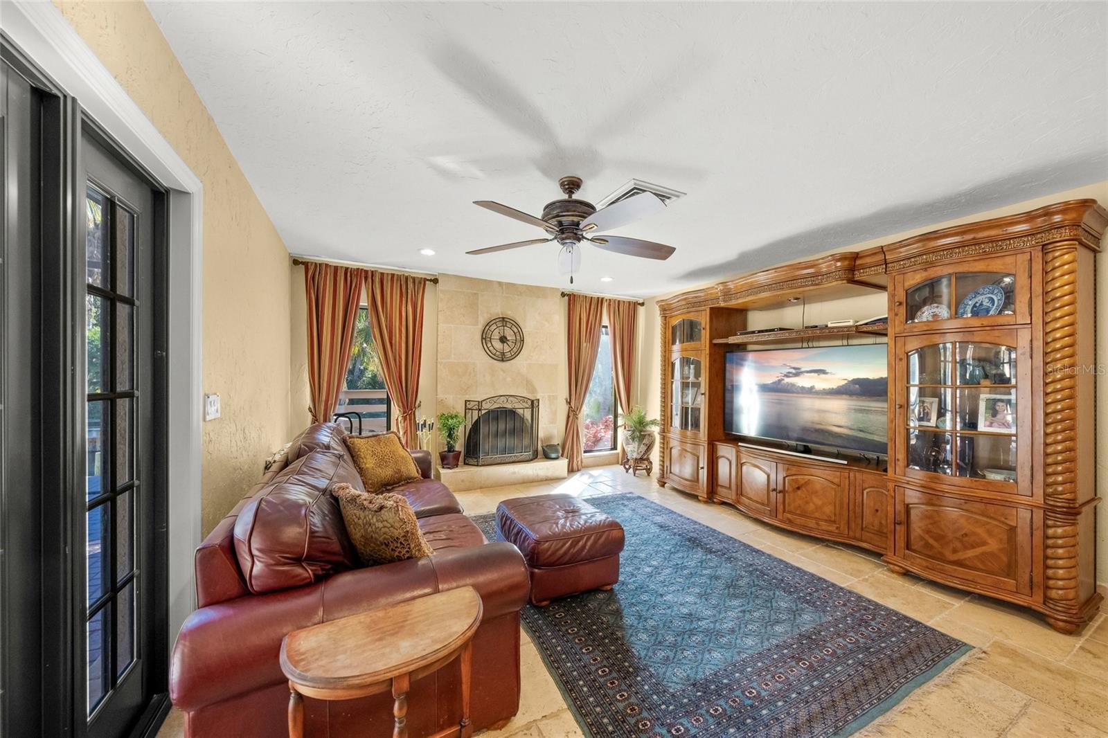 CHEROKEE LODGE - Residential