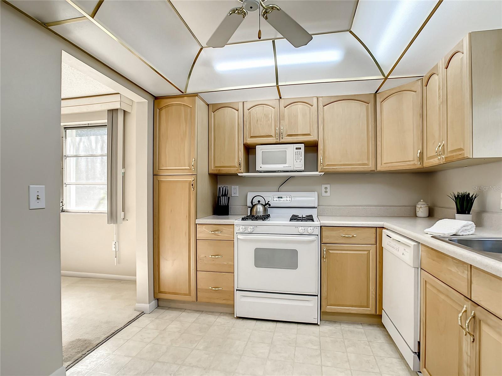 FIVE TOWNS OF ST PETE - Residential