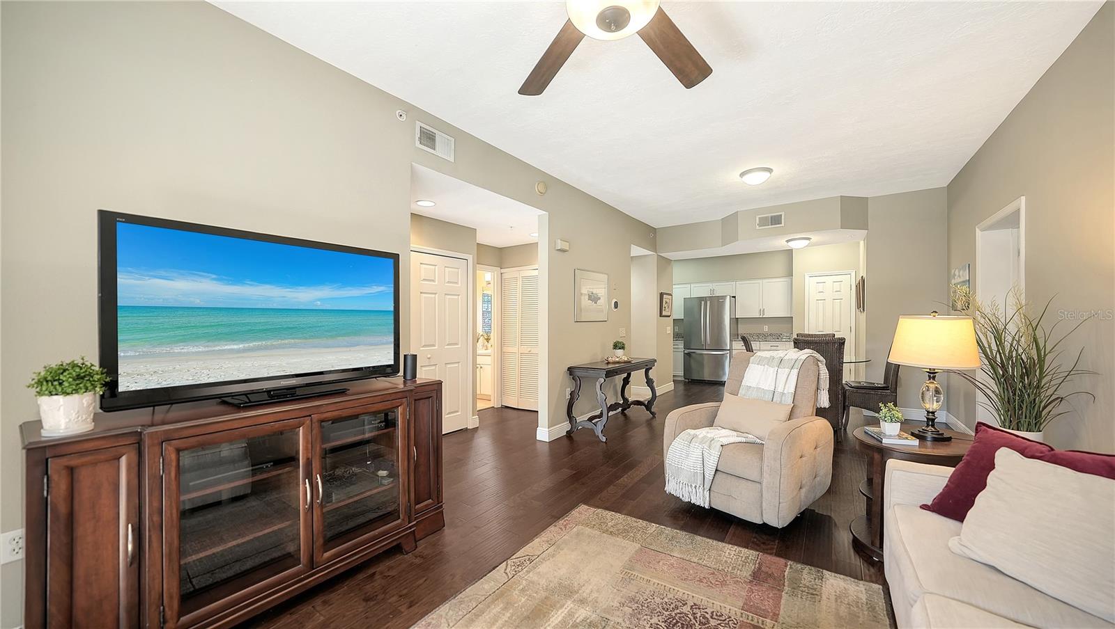 PLAZA DE FLORES - Residential