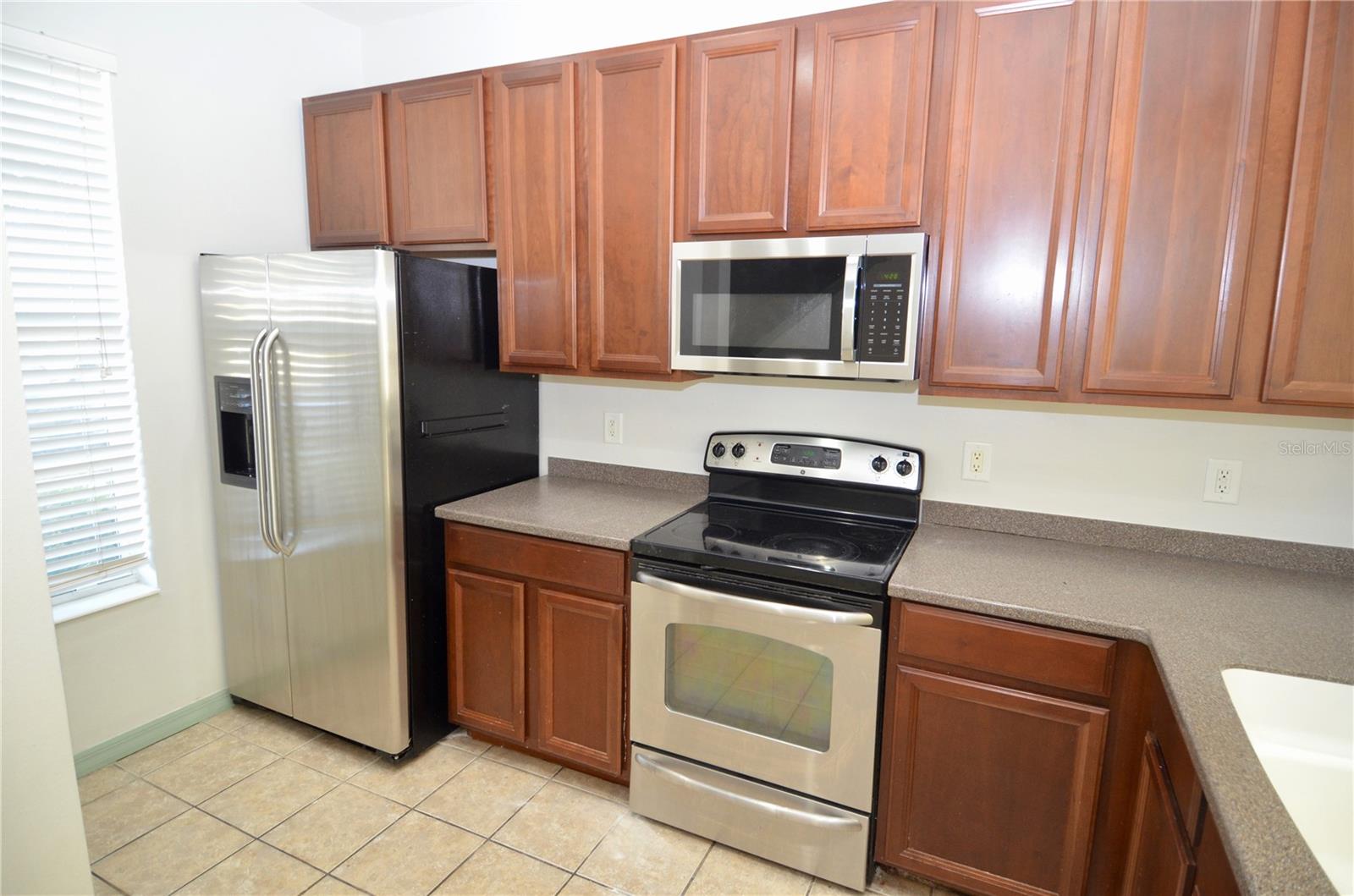 BRADFORD MANOR TWNHMS REP - Residential