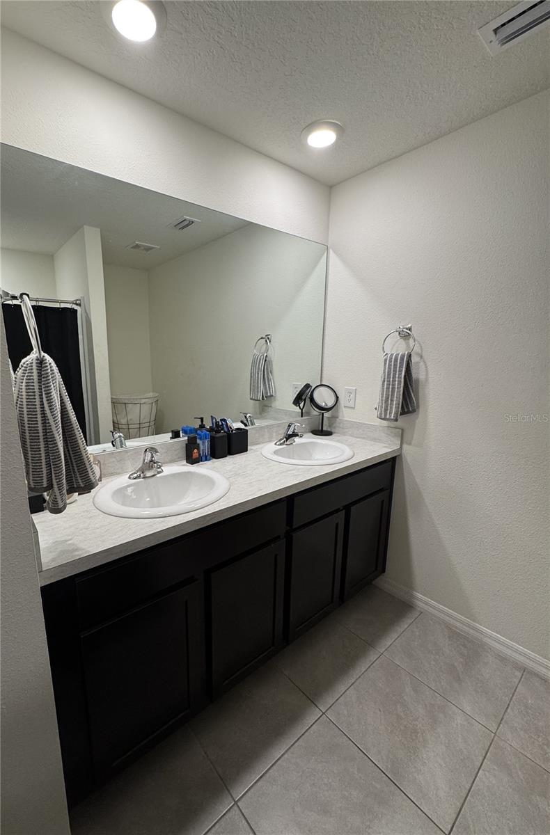 SILVERSTONE NORTH PH IA & IB - Residential