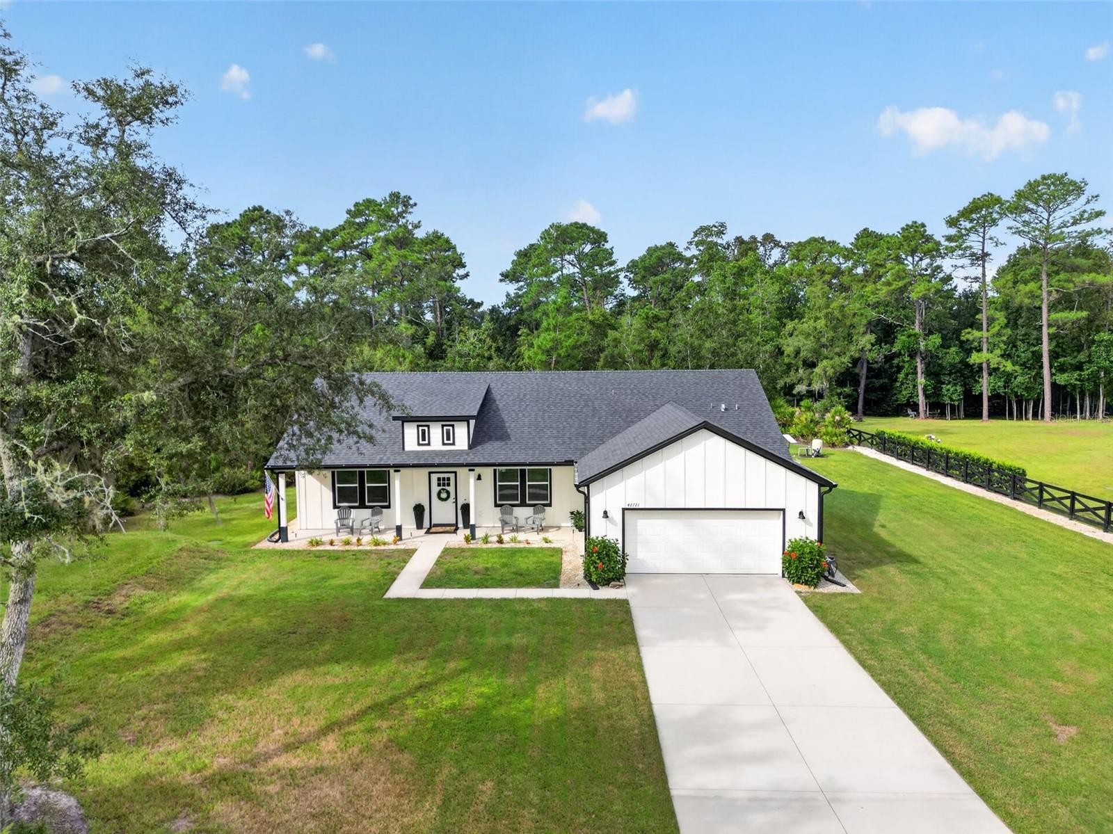 42721 ROYAL TRAILS ROAD