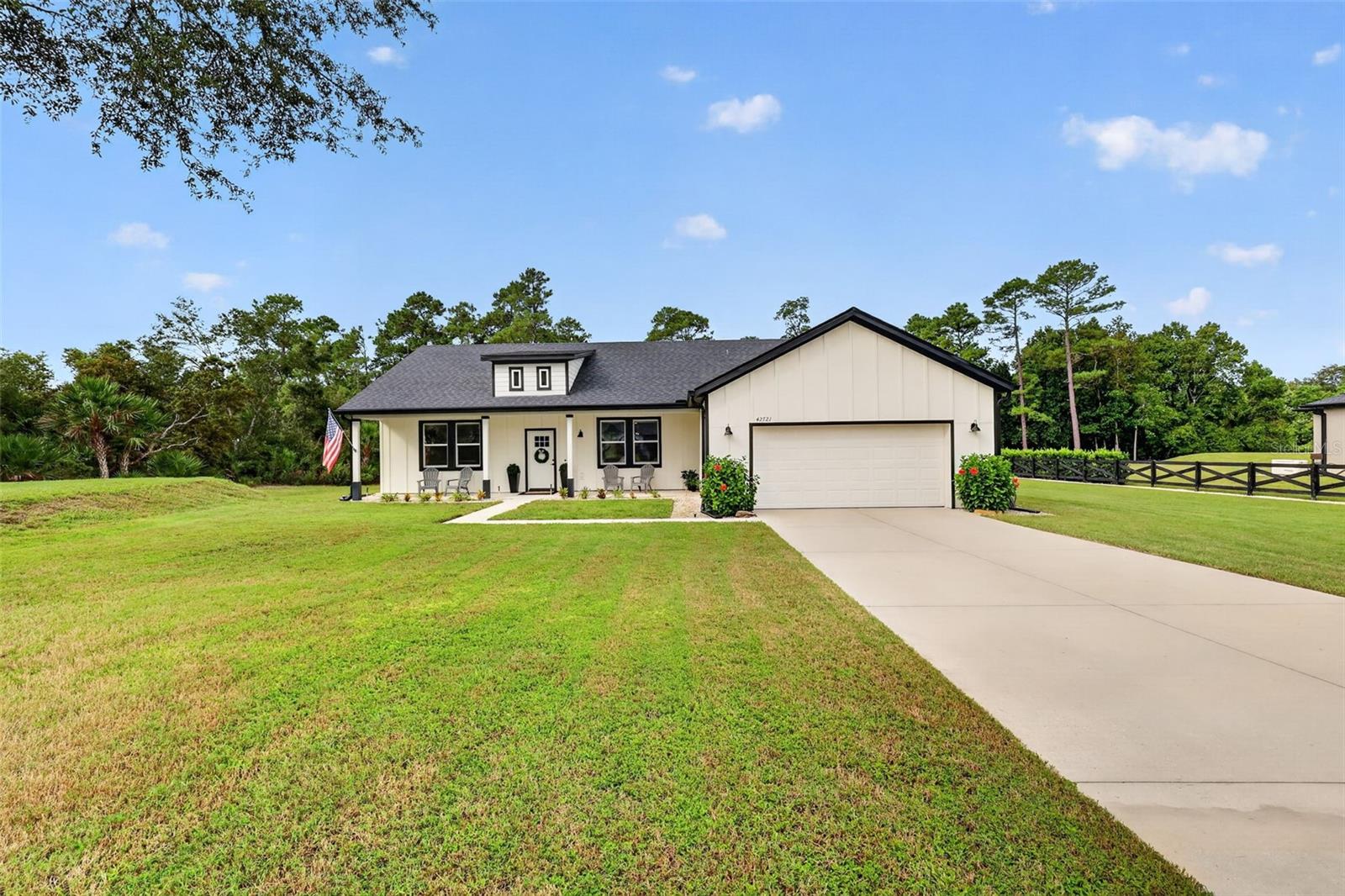 42721 ROYAL TRAILS ROAD