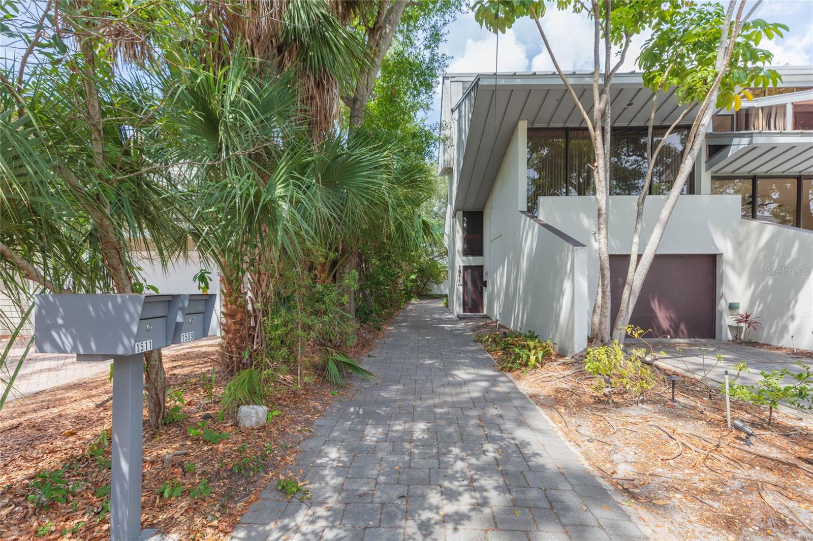 1511 S BAY VILLA PLACE