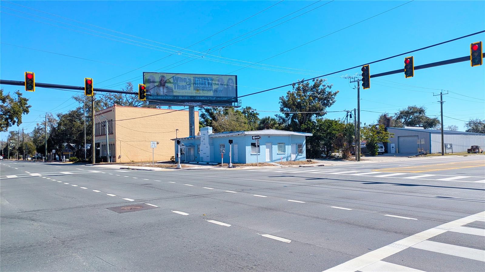 SOUTHERN INVESTMENT CO - Commercial Sale