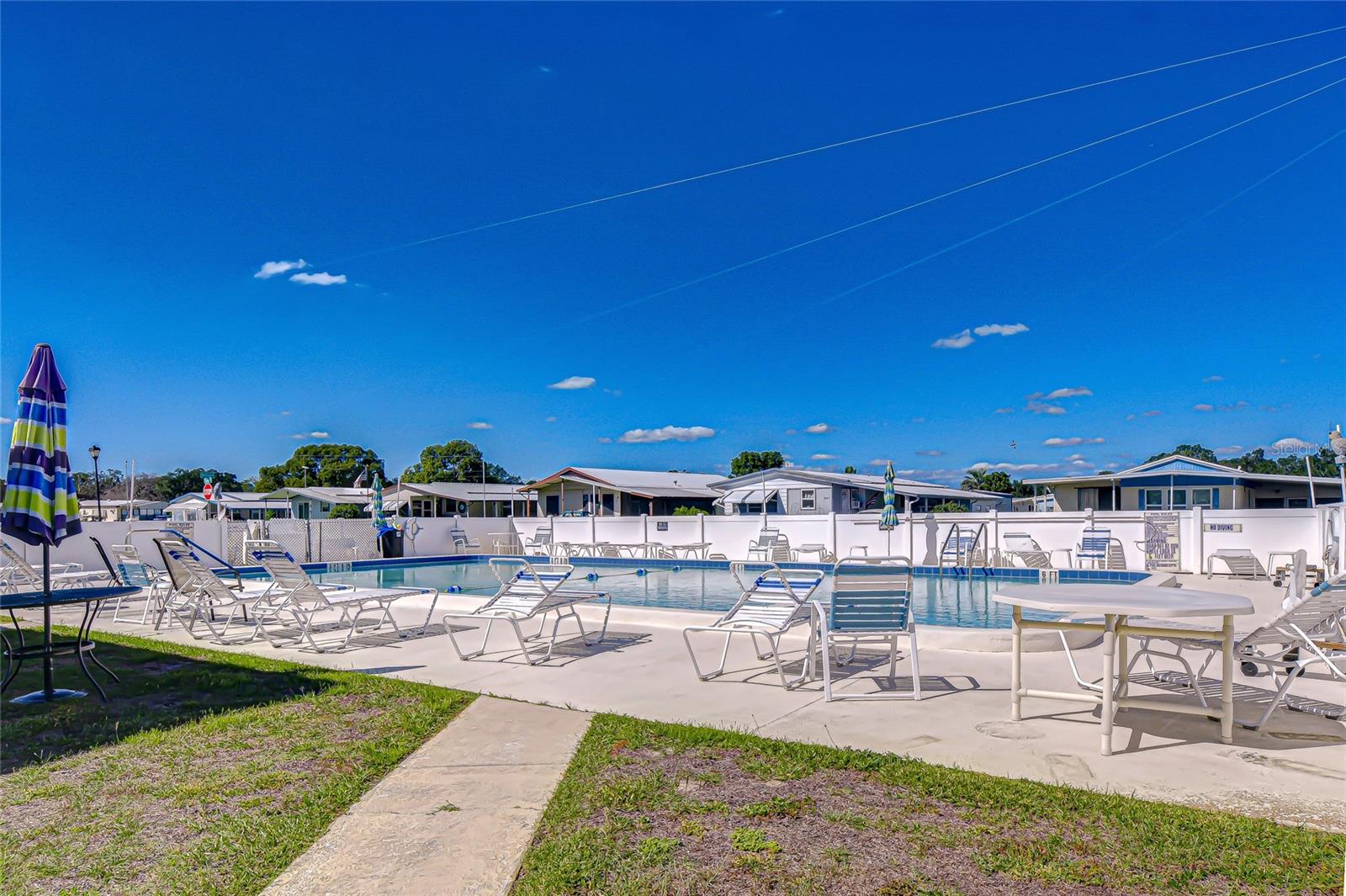 OAKS ROYAL MOBILE HOME SUB - Residential