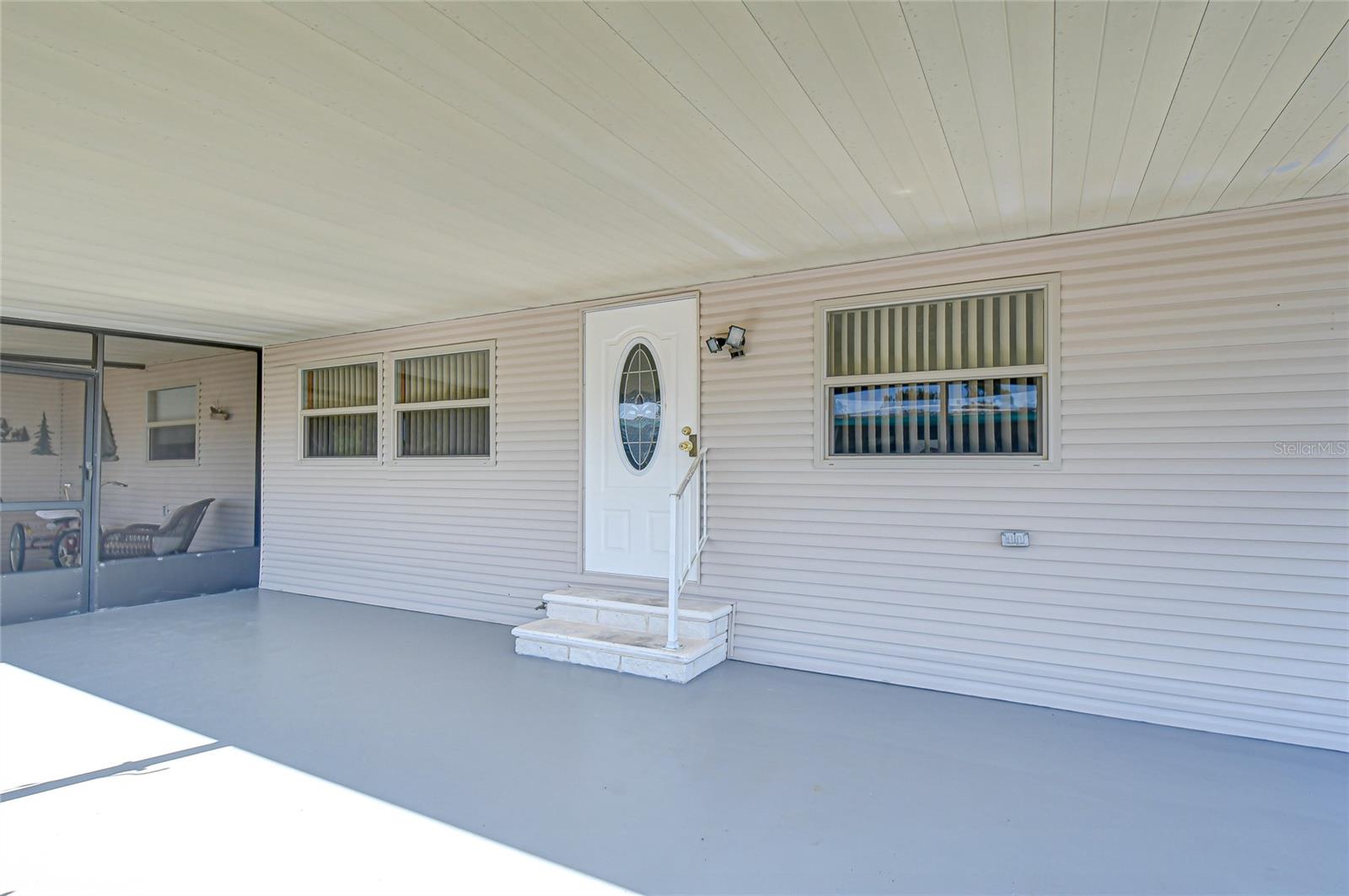 OAKS ROYAL MOBILE HOME SUB - Residential