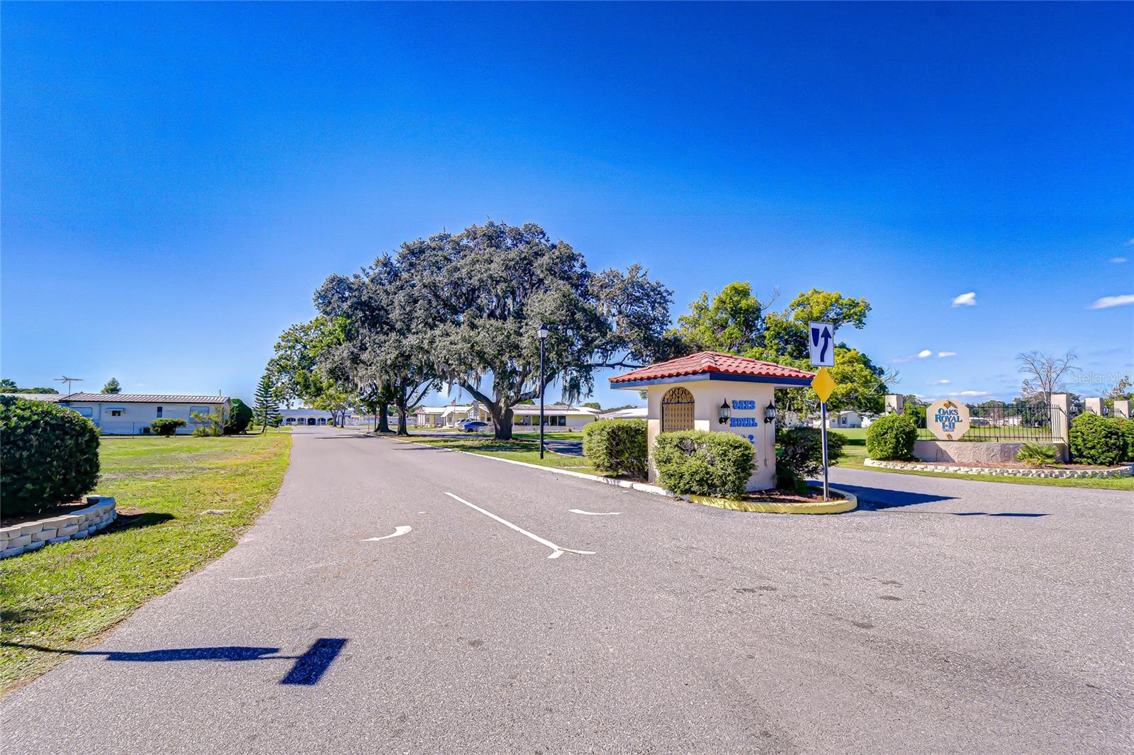 OAKS ROYAL MOBILE HOME SUB - Residential