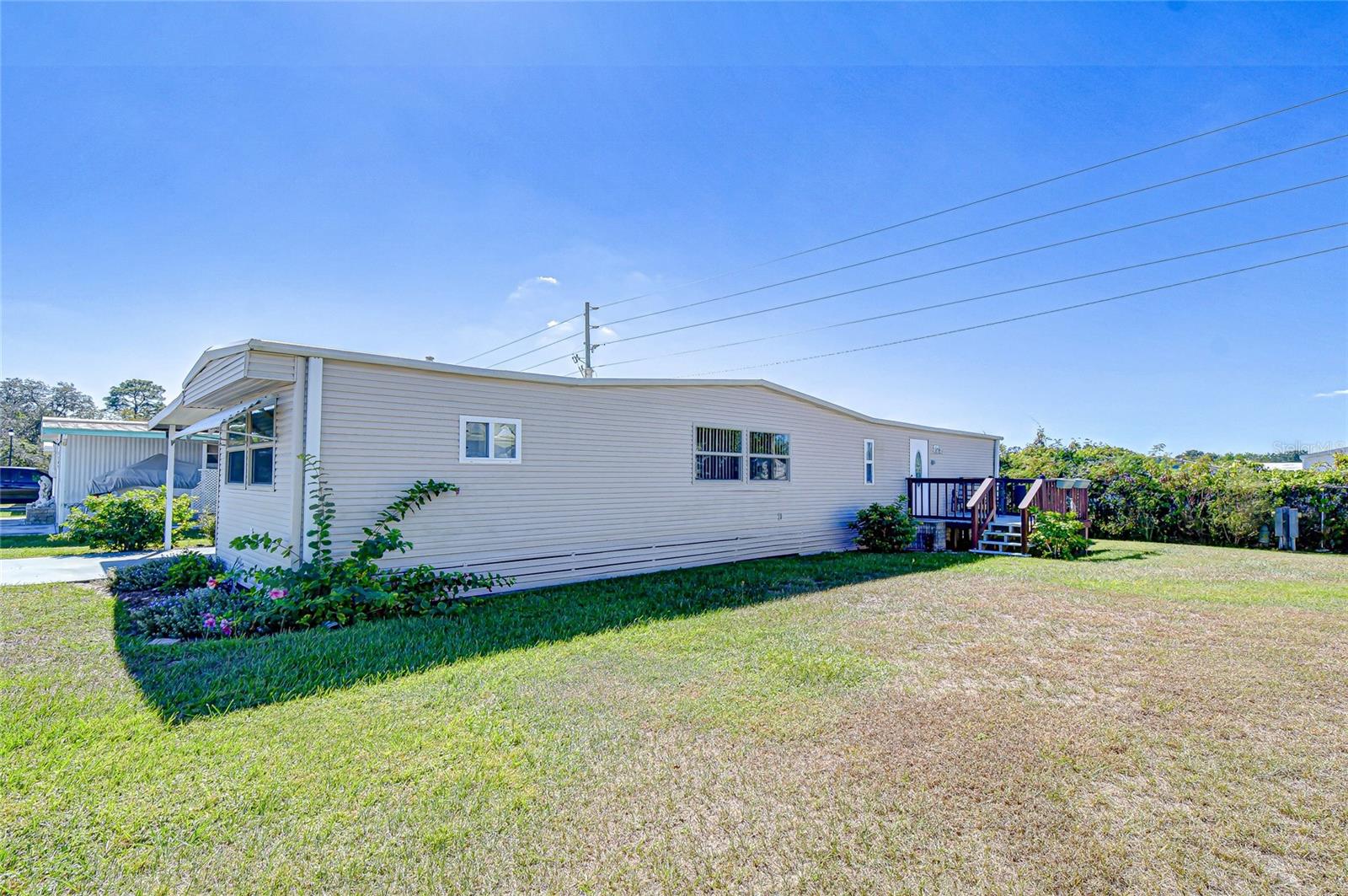 OAKS ROYAL MOBILE HOME SUB - Residential