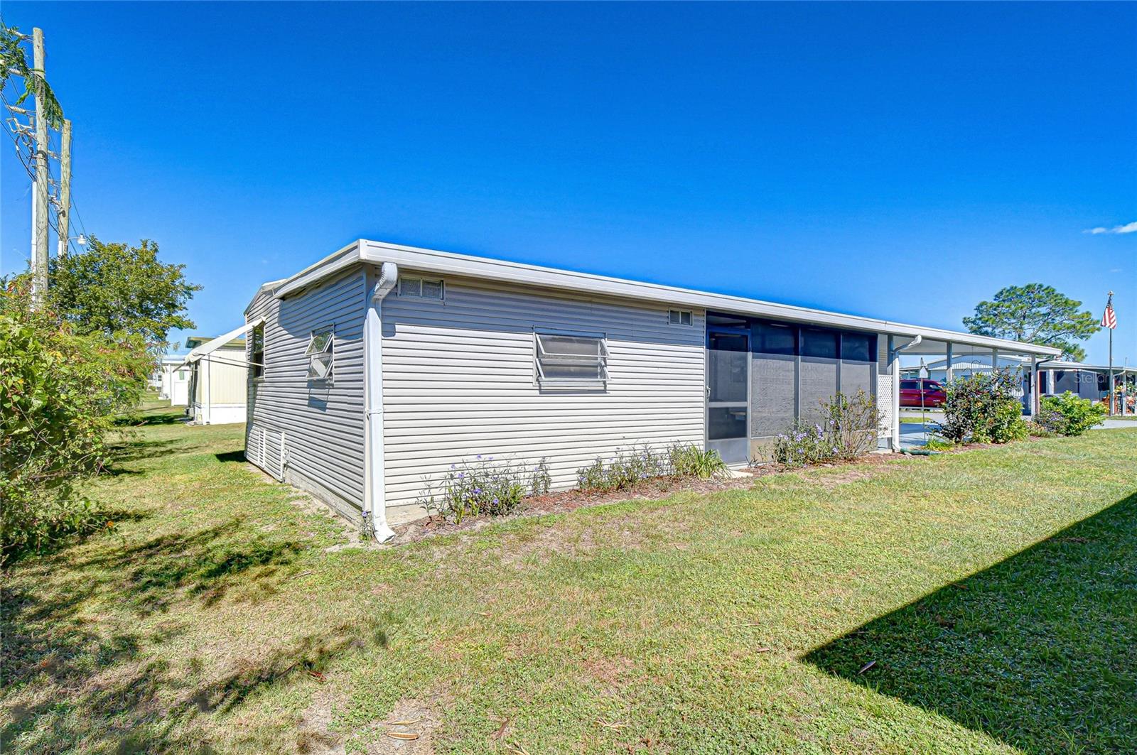 OAKS ROYAL MOBILE HOME SUB - Residential