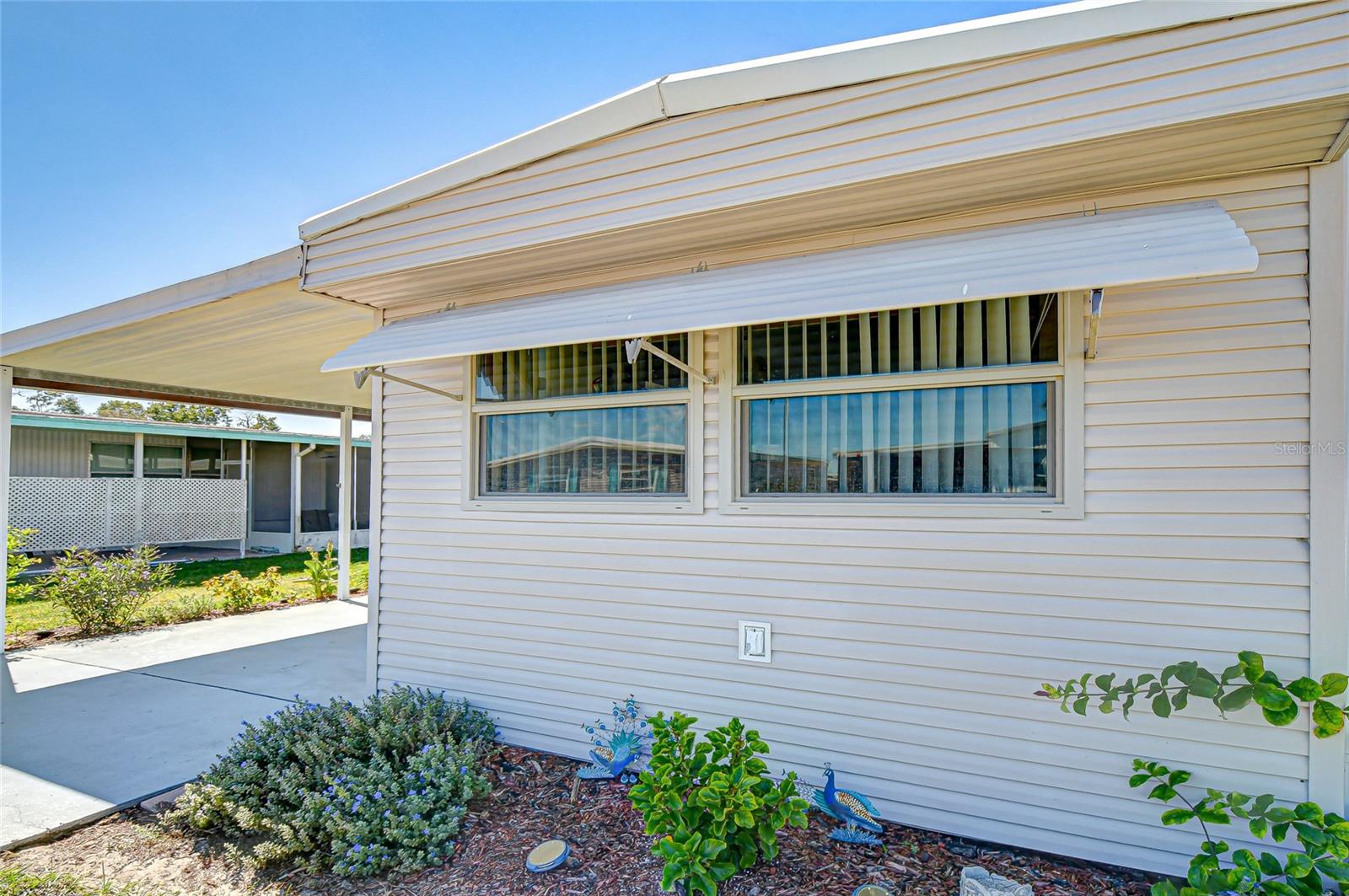 OAKS ROYAL MOBILE HOME SUB - Residential