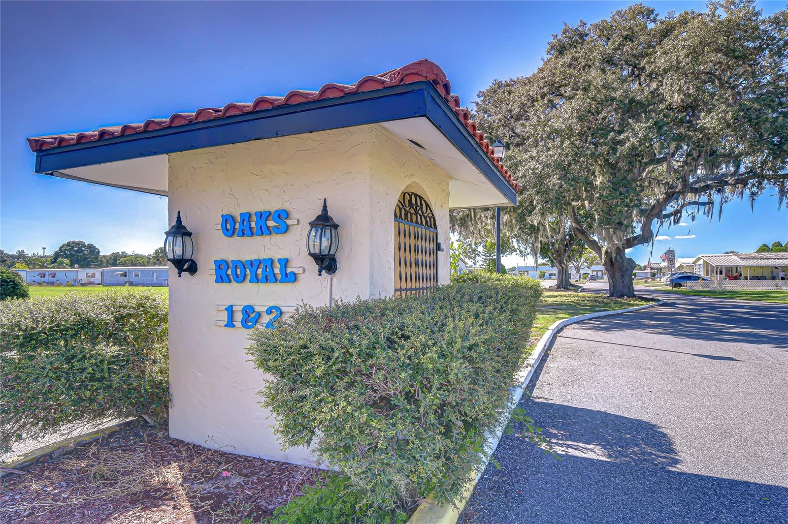 OAKS ROYAL MOBILE HOME SUB - Residential