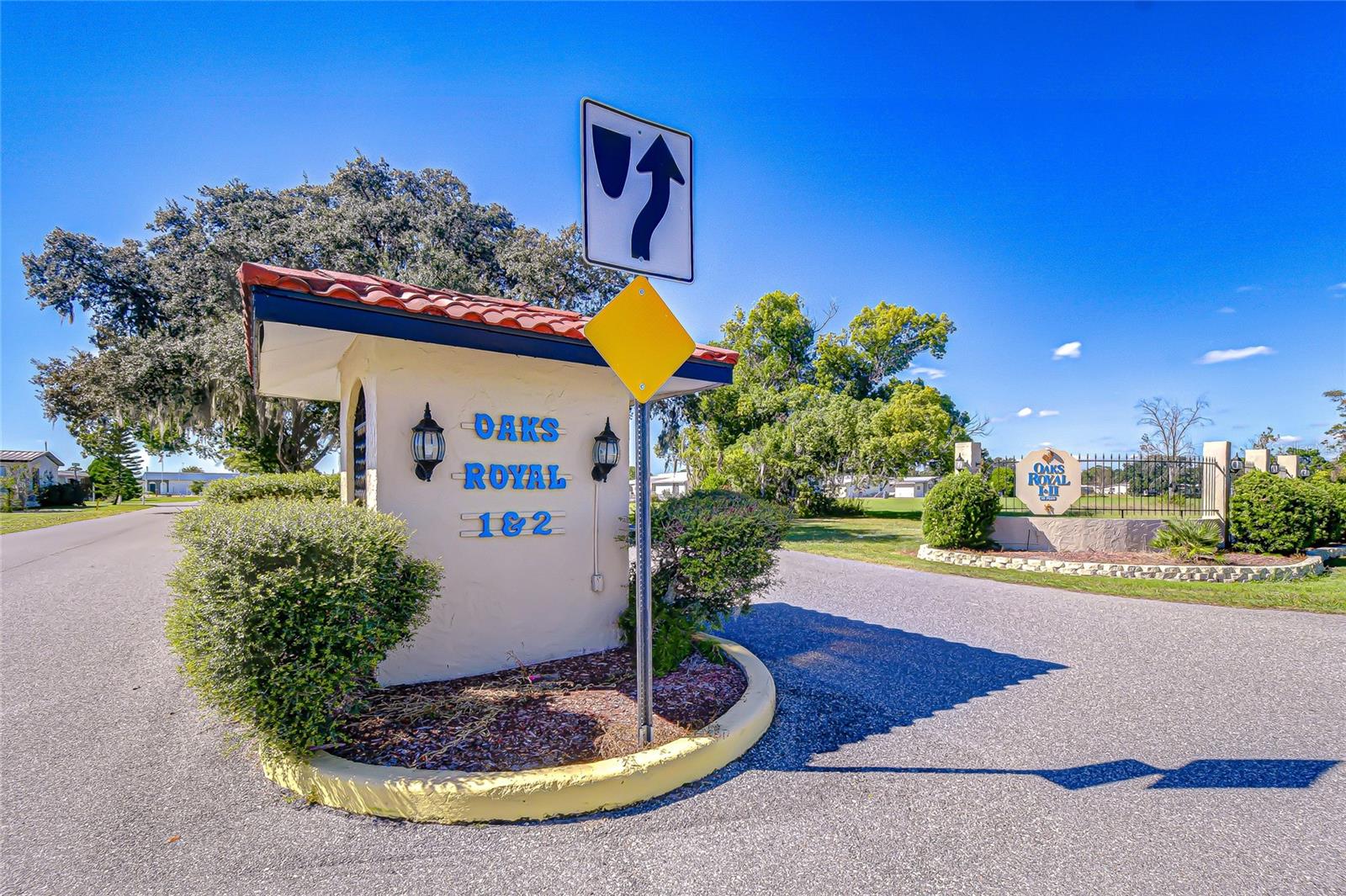 OAKS ROYAL MOBILE HOME SUB - Residential