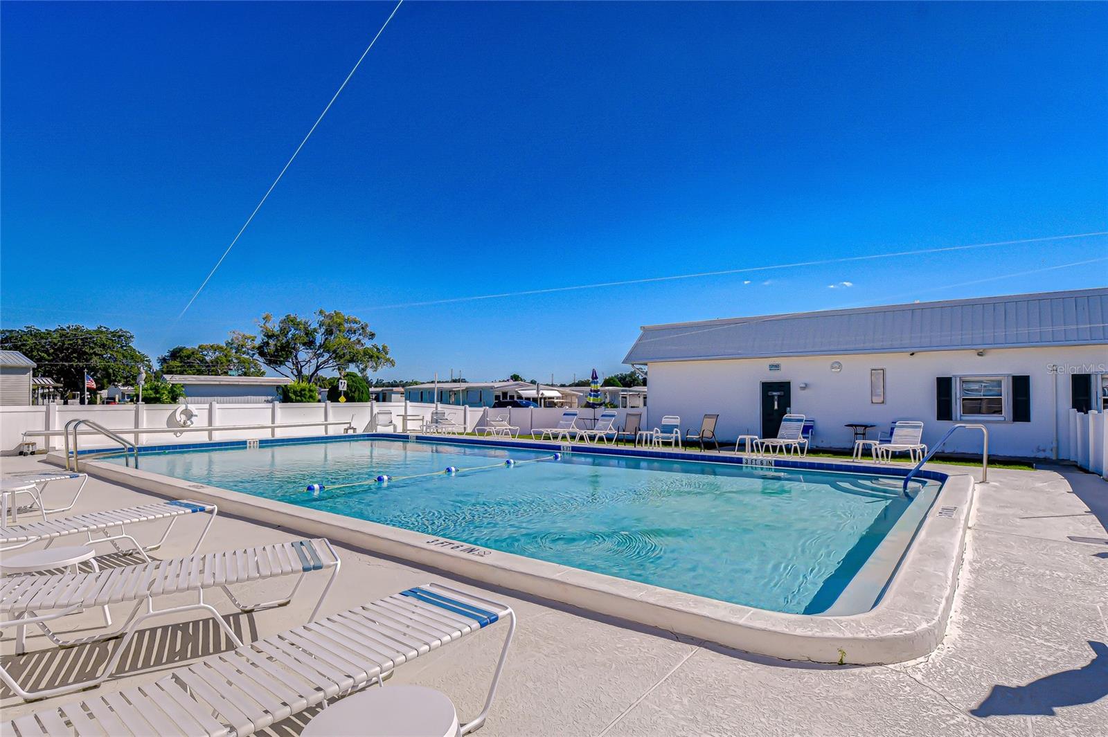 OAKS ROYAL MOBILE HOME SUB - Residential