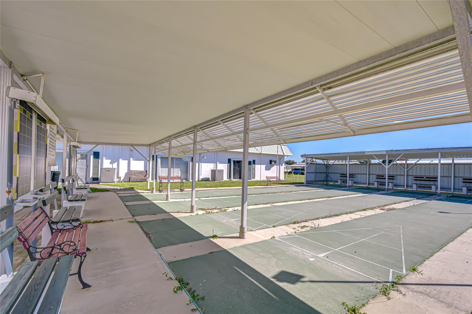 OAKS ROYAL MOBILE HOME SUB - Residential