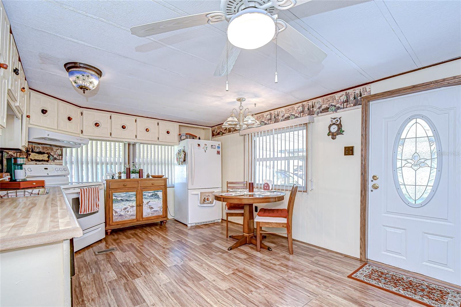 OAKS ROYAL MOBILE HOME SUB - Residential