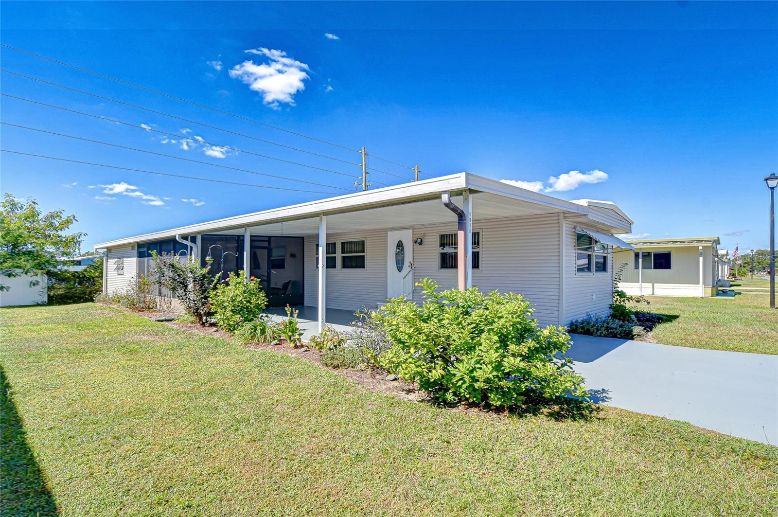 OAKS ROYAL MOBILE HOME SUB - Residential