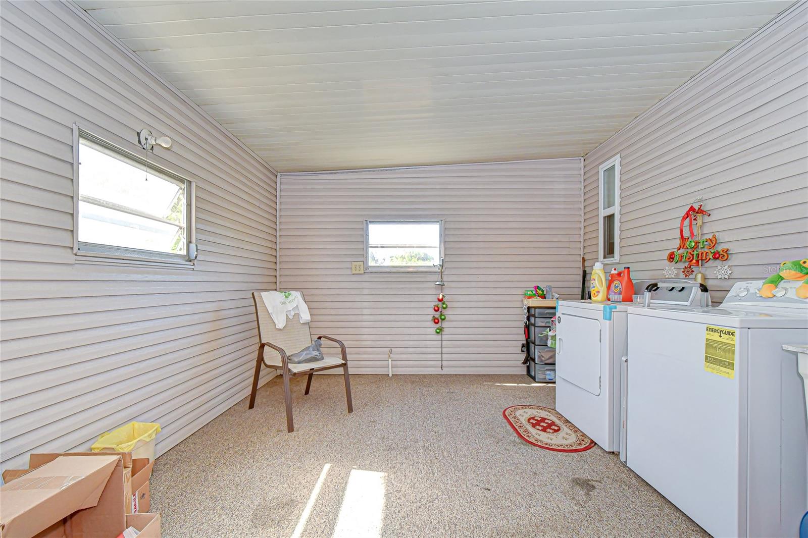 OAKS ROYAL MOBILE HOME SUB - Residential