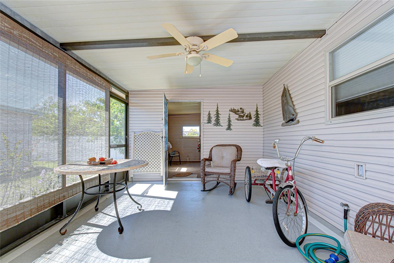 OAKS ROYAL MOBILE HOME SUB - Residential