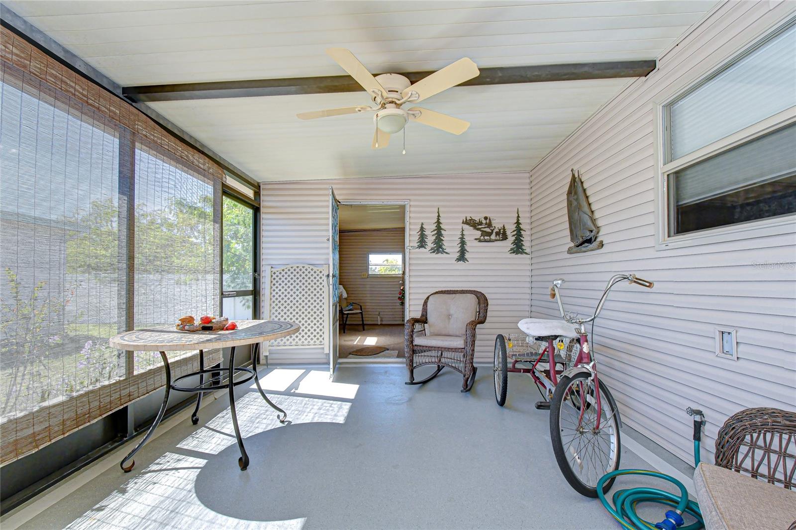 OAKS ROYAL MOBILE HOME SUB - Residential