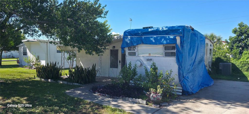 Photo of 6349 20th Street, Zephyrhills, FL 33542 (MLS # O6352697)