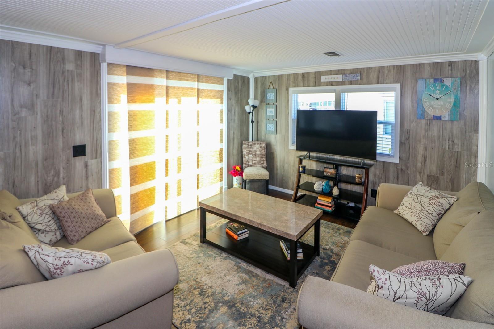 MAPLE LEAF ESTATES - Residential