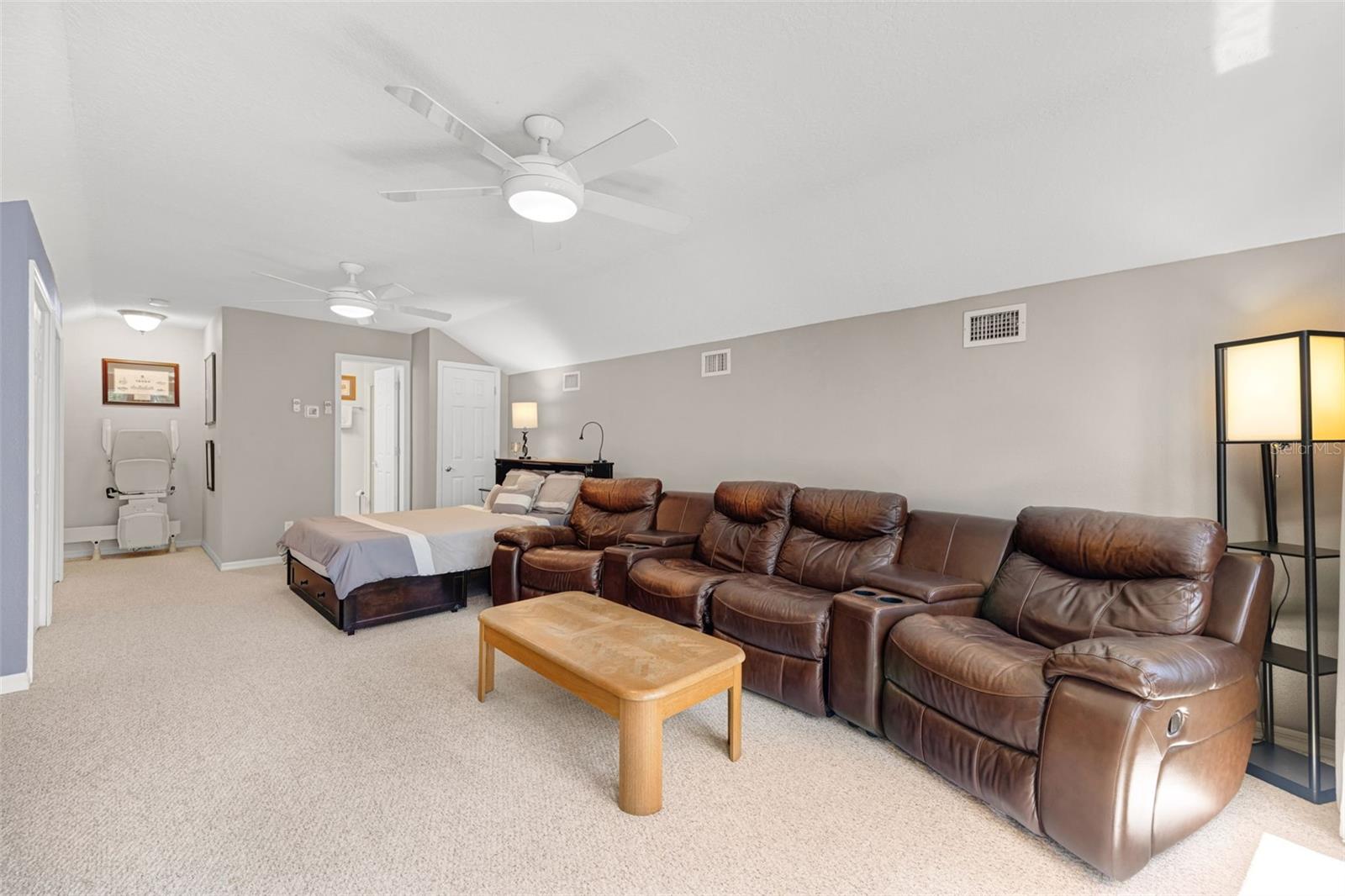 BLOOMINGDALE SEC AA GG UNI - Residential