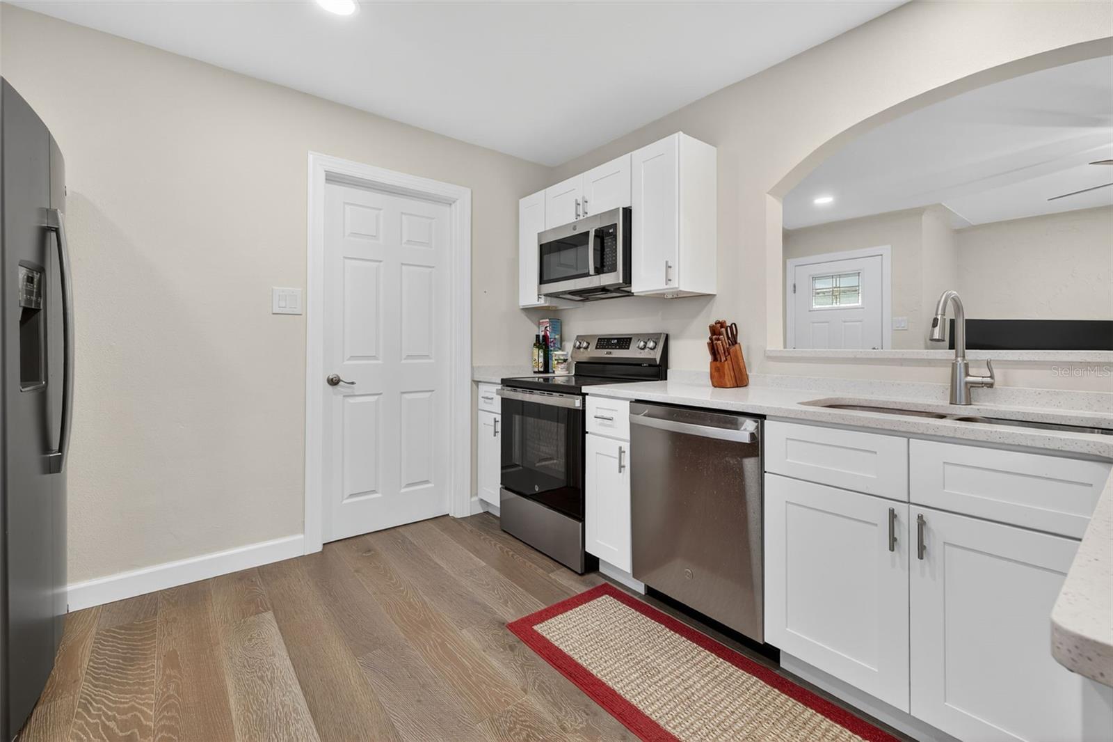 KENILWORTH - Residential Lease