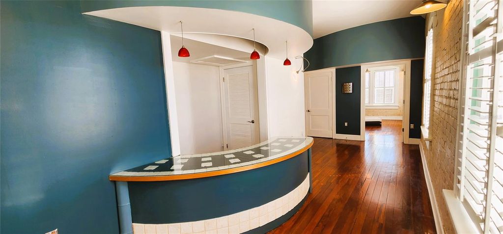 Photo of 241 E Park Avenue, Lake Wales, FL 33853 (MLS # K4902971)