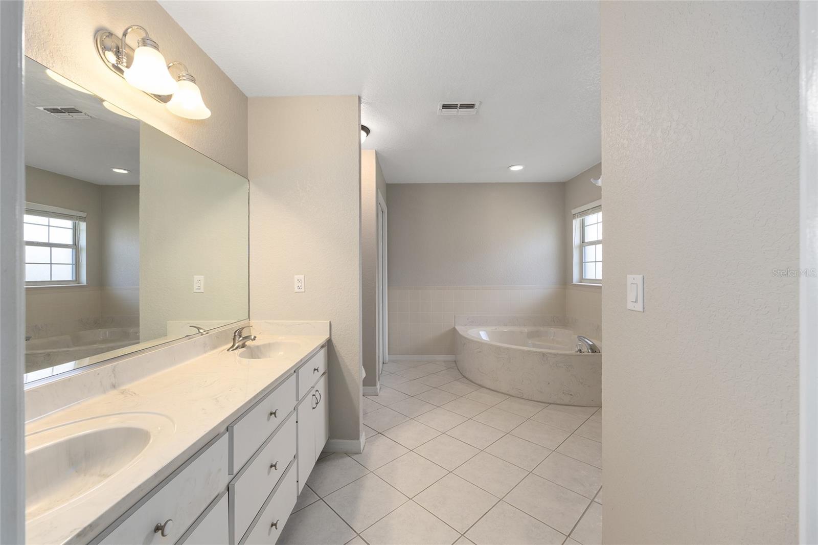 OAKCREST ESTATES - Residential