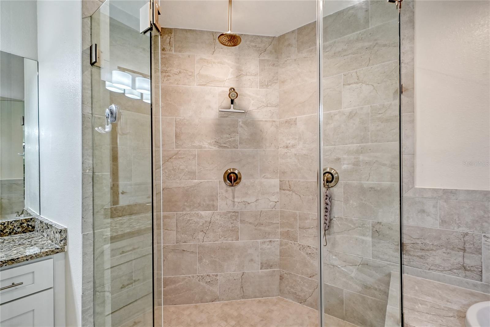 PALMA SOLA BAY CLUB - Residential Lease