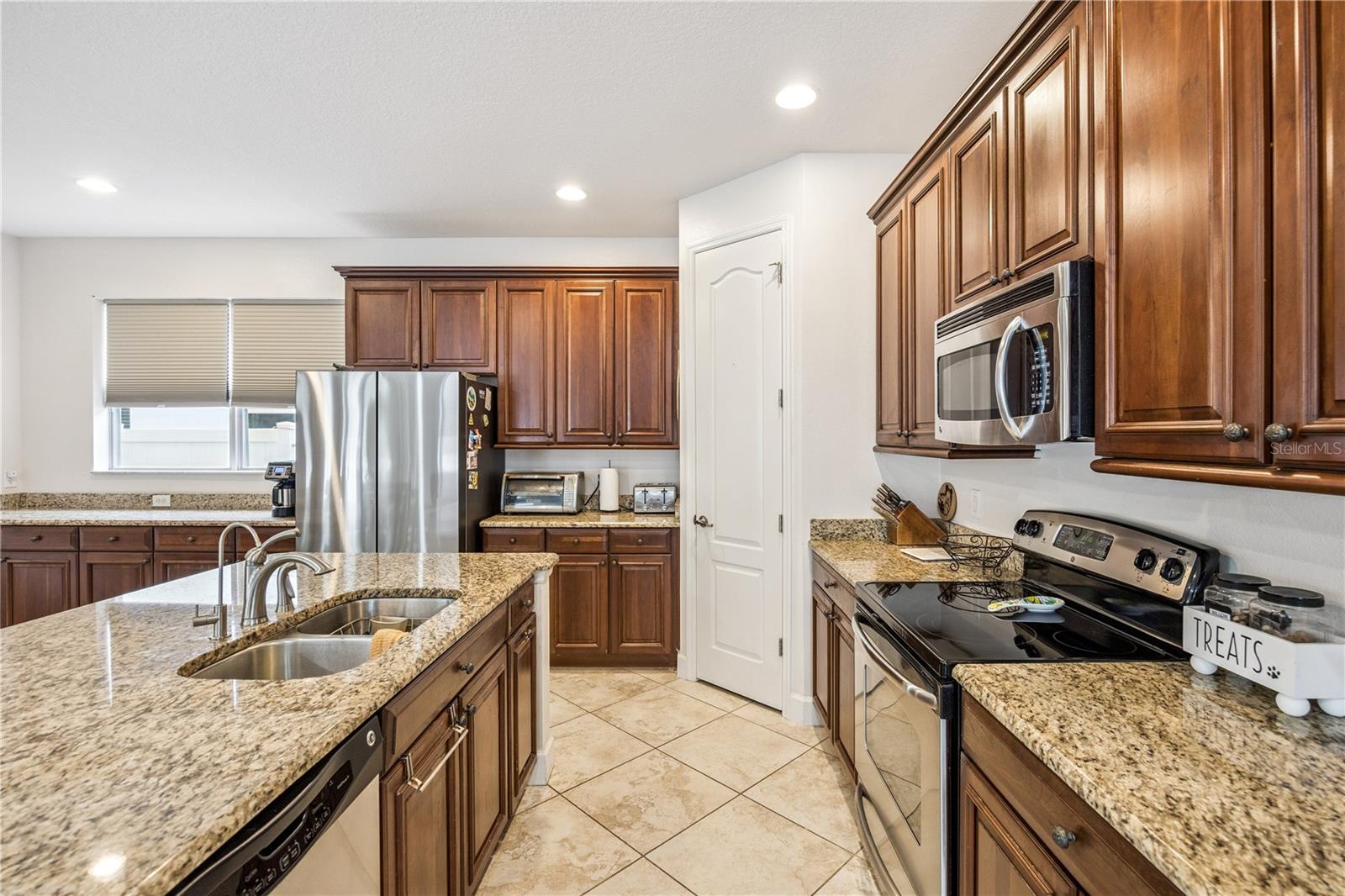 14542 BLACK CHERRY TRAIL
