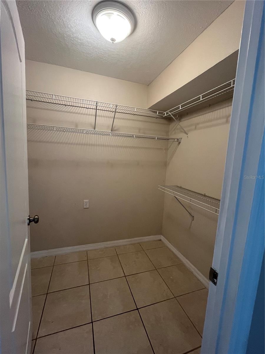 MEDD HEIGHTS - Residential Lease