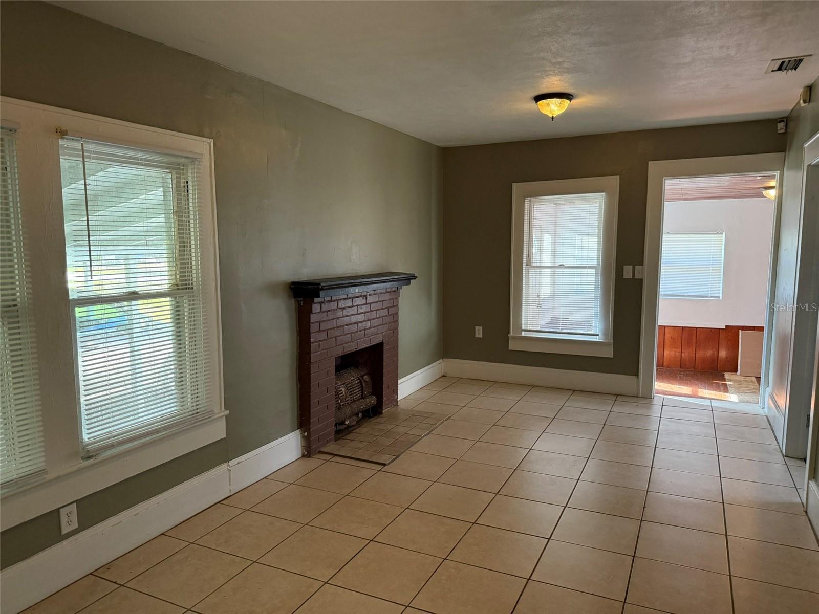 HIGHLAND PARK SUB - Residential