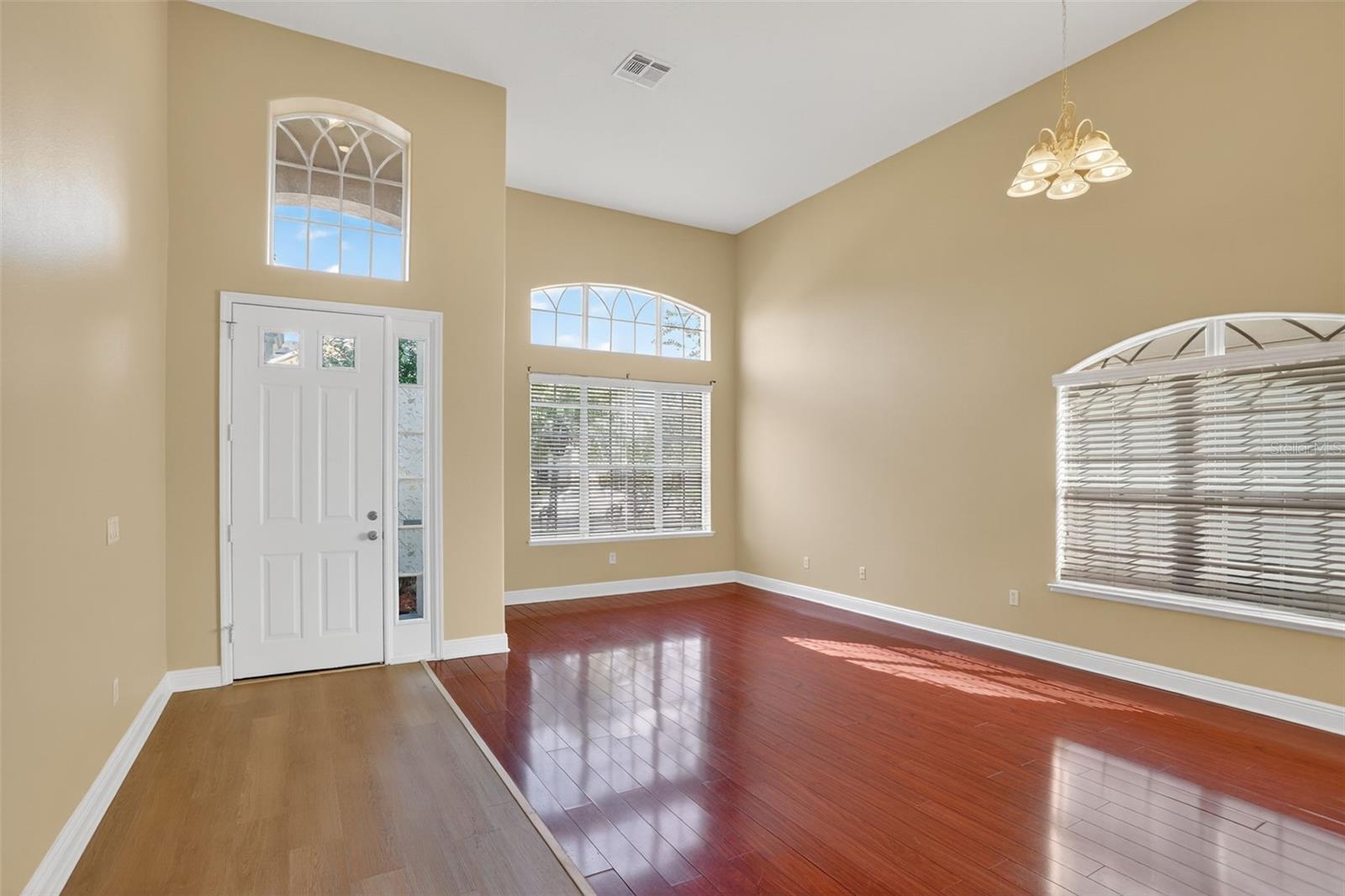 1830 CEDAR LAKE DRIVE