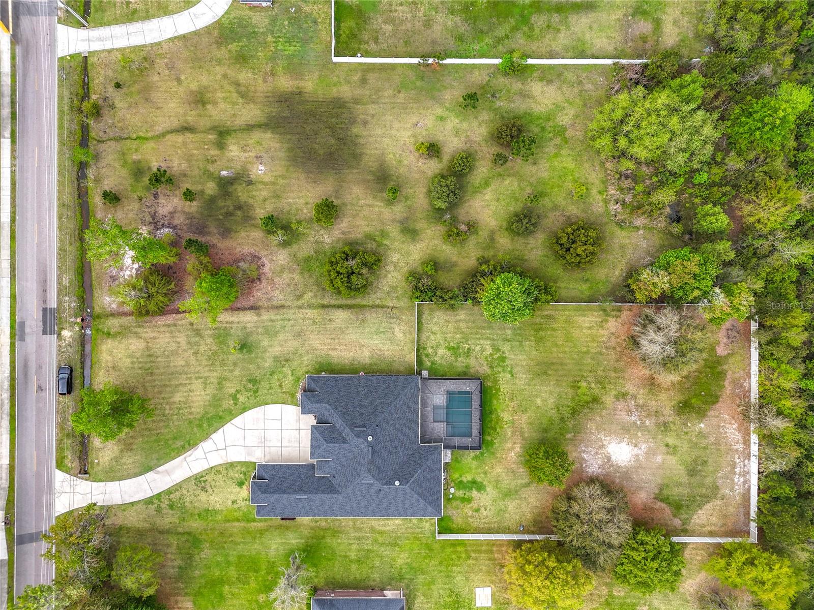 SOUTH LAKE ESTATES - Residential