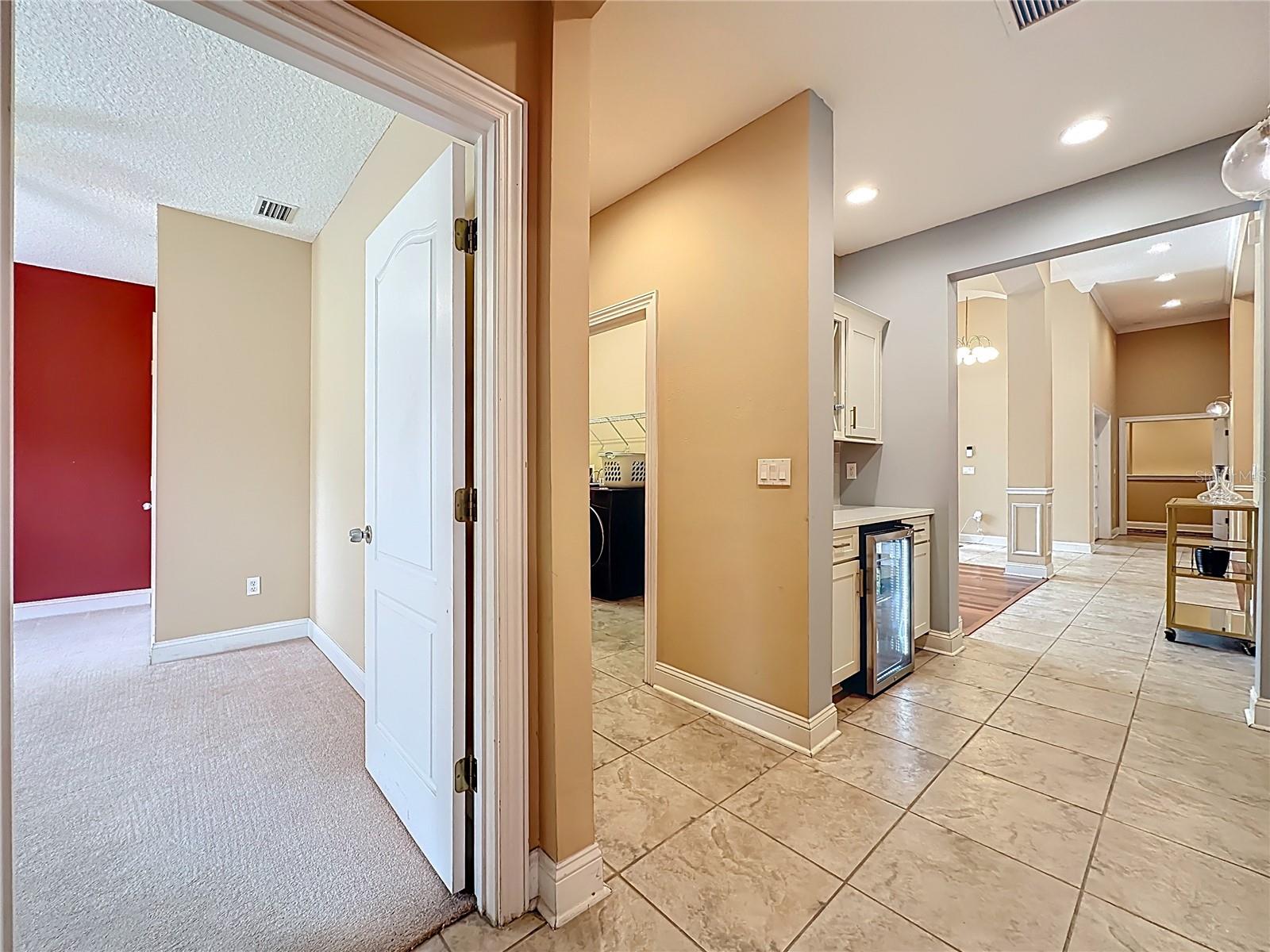 SOUTH LAKE ESTATES - Residential