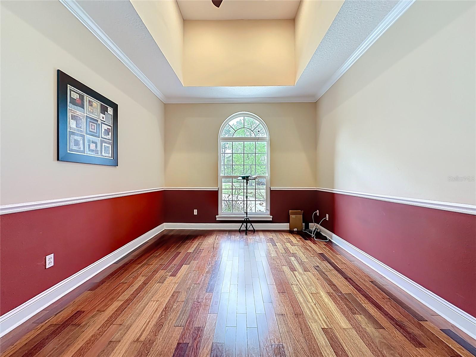 SOUTH LAKE ESTATES - Residential